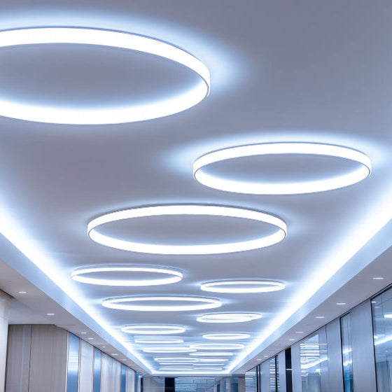 Illuminazione LED a soffitto: idee, soluzioni e vantaggi per ogni ambiente