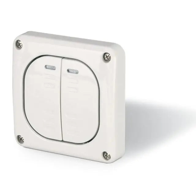 Scame Doppio Deviatore Unipolare 10AX Serie PROTECTA - 137.3221