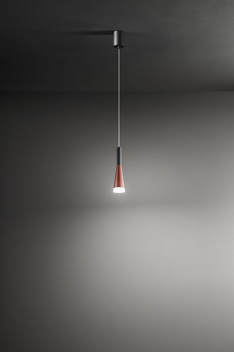 Lampadario a Sospensione Perenz Cone Nero