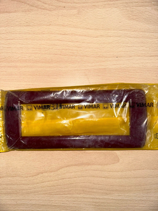 Placca 6 Moduli Vimar Idea Rondò in Tecnopolimero – rosso rubino