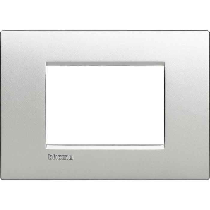 Placca 3 Moduli Bticino Livinglight Air – LNC4803 – Tech