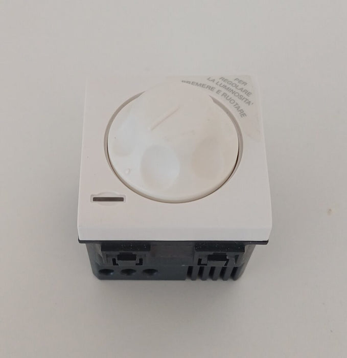 DIMMER A MANOPOLA 60-500VA LIVING LIGHT 2M BTICINO N4403