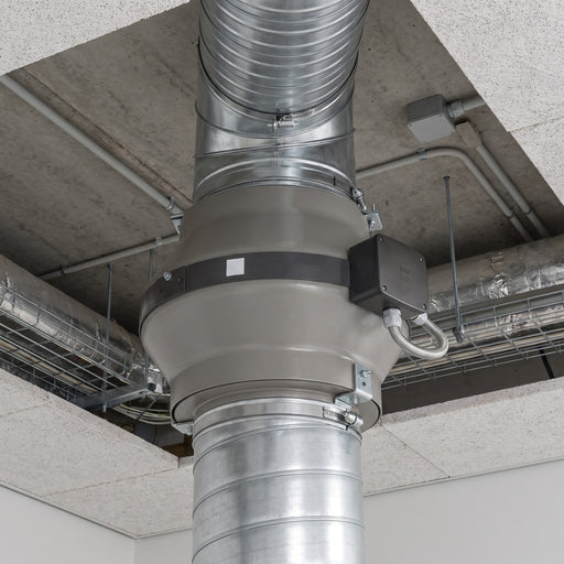 Aspiratore centrifugo assiale Vortice CA 250 MD E, installato in un controsoffitto tecnico