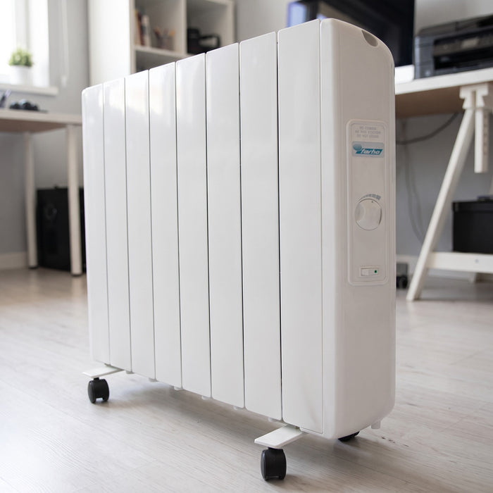 Radiatore Elettrico Farho Eco R Ultra 8 Elementi 1330W a Basso Consumo, nello studio, vicino alla scrivania