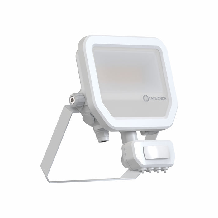 Proiettore LED da Esterno Ledvance Floodlight Gen 4 con Sensore 17W 2400lm IP65 – FL 20 SN — bianco, vista diagonale con sensore