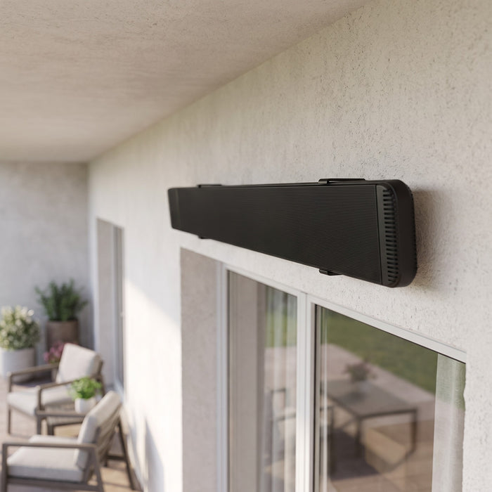 Riscaldatore a Infrarossi Moel Hot Top 2400W con Dimmer, sulla parete del terrazzo
