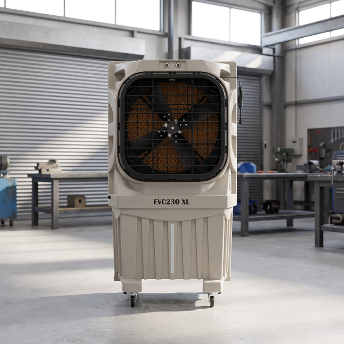 Raffrescatore evaporativo portatile KRS EVC230 XL, in un capannone di lavorazione