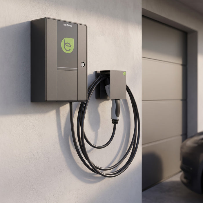 Wall Box con Cavo e Presa Tipo 2 7,4kW 32A Scame Antracite, montato sulla parete del garage