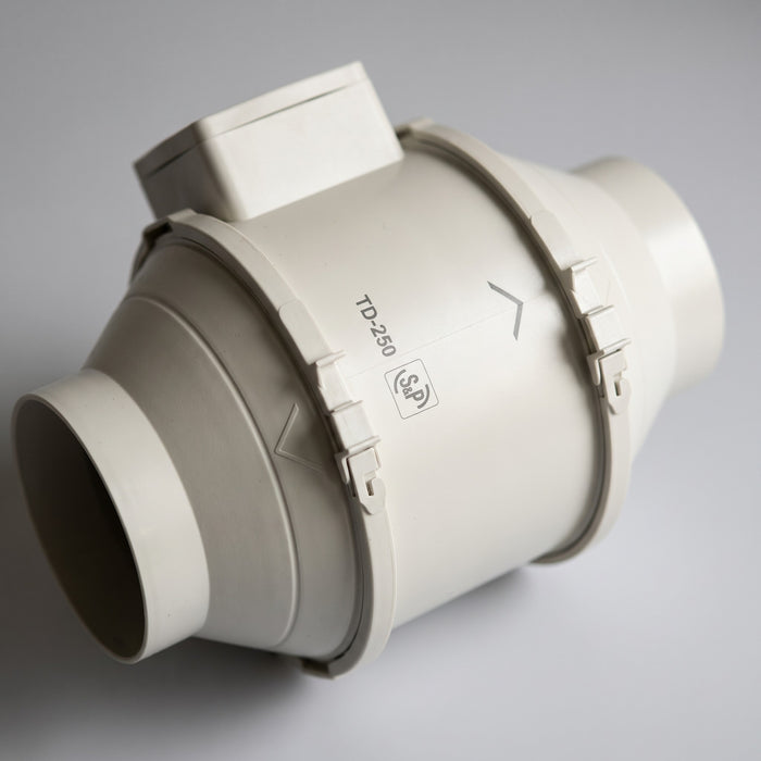Aspiratore Elicocentrifugo In-Line Soler & Palau TD-250/100 Ø100, dettaglio del corpo e della staffa