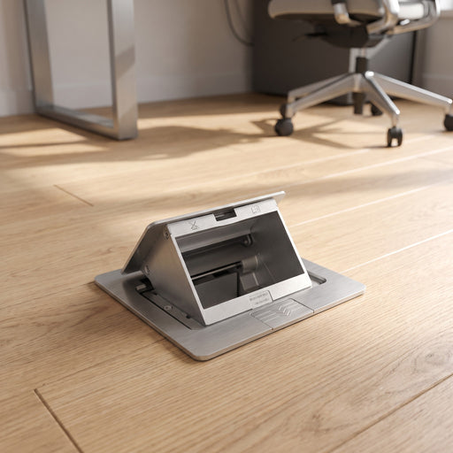 Torretta da Pavimento Vimar 3 Moduli per Eikon, Arké e Plana, a filo del parquet, con il coperchio aperto