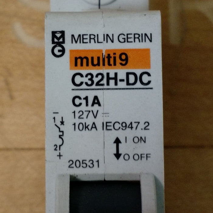 INTERRUTTORE AUTOMATICO SCHNEIDER MERLIN GERIN 1A C 1P C32H-DC